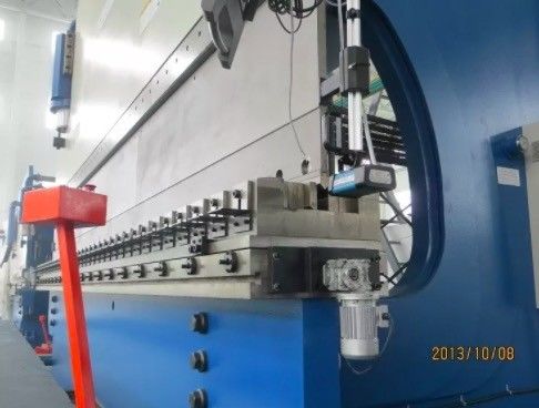 250 Tonnen CNC-Hydraulikpresse Bremse 4000 mm Metallbieger für Aluminium