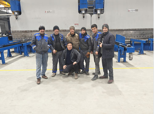 2-WE67K-600-6500 CNC-Tandempressbremse wurde in Ägypten installiert (Al-Babtain P&T Co & AI-Babtain LeBLANC)