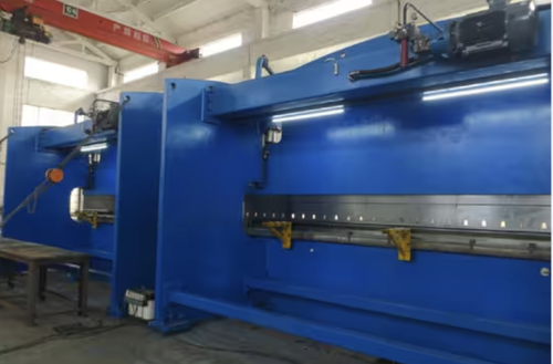 Aktueller Firmenfall über Russian Client Expands Steel Bending Capacity with 3200KN CNC Tandem Press Brake, 8000mm Width