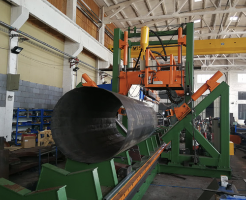 Aktueller Firmenfall über Indonesia Customer Purchases CMC 340/12000 High Mast and Mono Pole Shut Welding Machine for 12m Poles