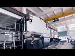 Automatische Roboterschweißmaschine für Leichtmaschine