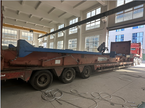 Latest company news about Ist hydraulische Presse-Tandembremse 2-WE67K-650/6000 CNC Schiff zu Kapitän Ltd. Indien