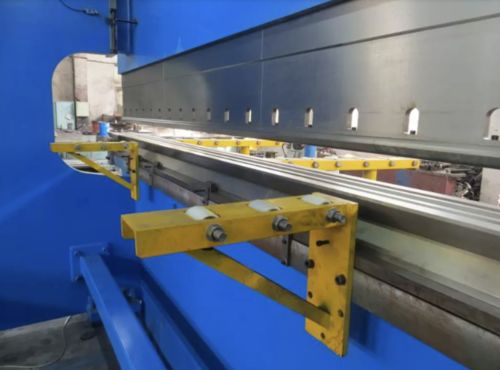 Jüngste Firmenblogs über CNC Tandem Press Brake: Revolutionizing Metal Forming with Precision and Efficiency