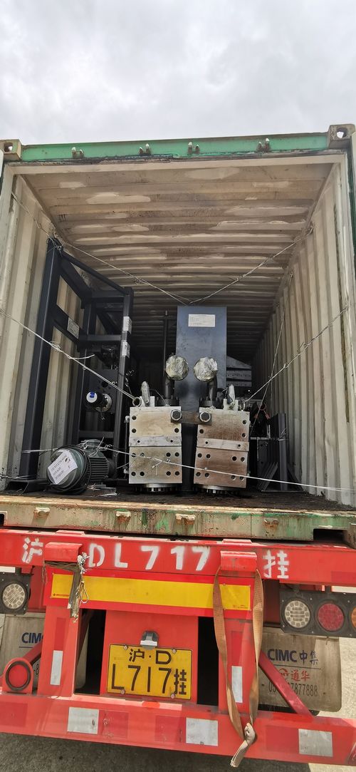 Latest company news about Ladendes conatiner von Maschinen eines 8m hellen Pfostens, die nach Thailand exportieren