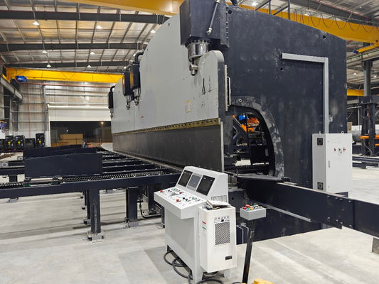 CNC Tandem Hydraulic Press Brake Modell: 2-We67k-1200/6250 Für die Herstellung von Monopolen, Übertragungsrohrturm und Hochmast