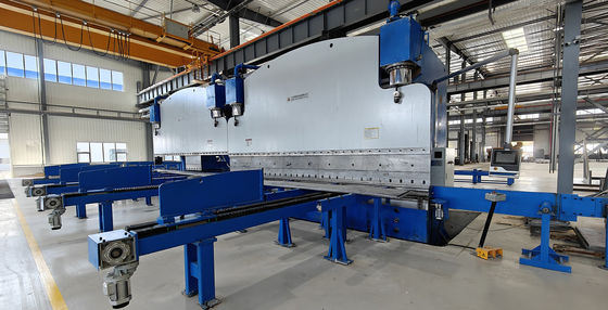 650 Tonnen Tandem-CNC-Hydraulikpresse-Bremse-Maschine zur Herstellung von leichten Stangen und hohen Masten
