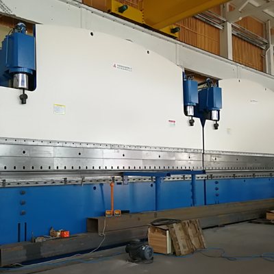 CNC Tandem Hydraulic Press Brake Modell 2-WE67k-1200/6250 für die Herstellung von Monopol-Übertragung Tubular Turm und Hochmast