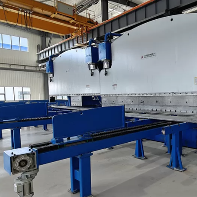 CNC-Doppelverbindungsbiegemaschine für 14 m konischen achteckigen Straßenlaternenmast