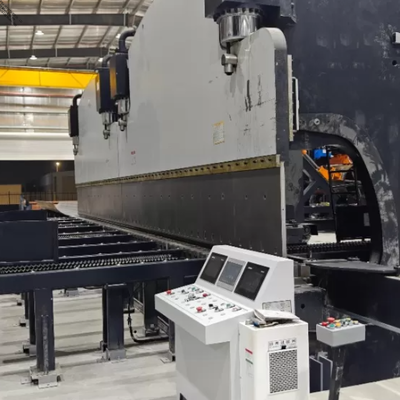 Schwerlast 2×650Ton 7M CNC Tandem Press Bremse für die Produktion von langen Spitzen und achteckigen Leichtstäben