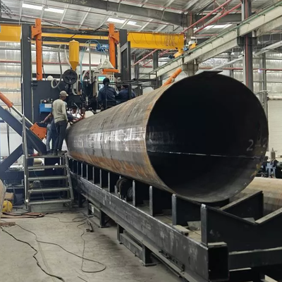 Doppelbogen-Mehrdraht-Unterwasserbogen-CNC-Spalte Schließschweißmaschine für 14m Durchmesser 1,9m Stahlstolpe