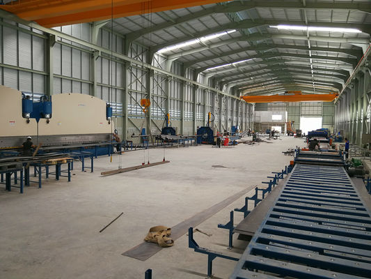 Industrielle Straßenlaterne-Pfostenmaschine/Herstellungsausrüstung für hellen Pfosten