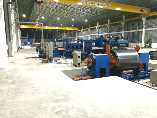 Wirtschaftliche hohe Fertigungsstraße/Schneidemaschine heller Pfosten des Mastes für hellen Pfosten 12000mm