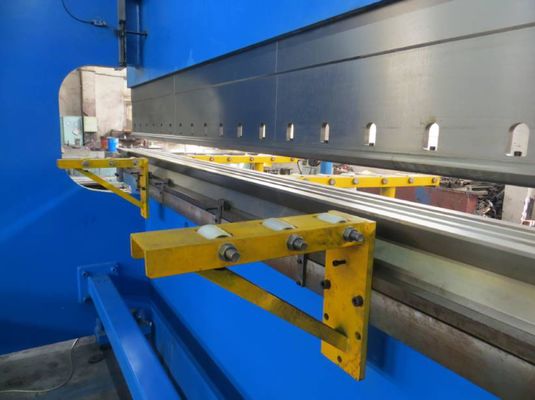 3200N 8000mm cnc-Tandempressebremse/hydraulische verbiegende Maschine für Lampenpfosten