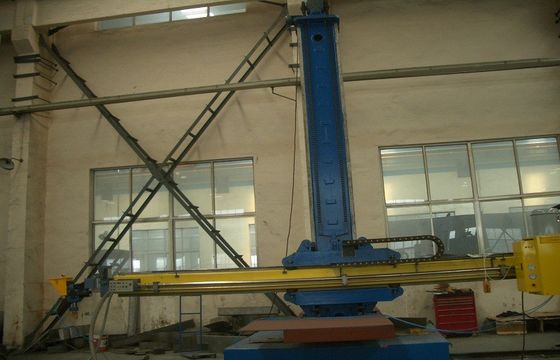 Automatische Schweißmaschine mit einem vertikalen Aufzugsschlag von 4000 mm und einem Durchmesser von 700-4000 Φ mm für das Schweißen großer Wasserrohre