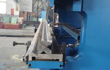2-WE67K-300/6000 CNC-Pressbremsanlage mit Steuerung DA53T