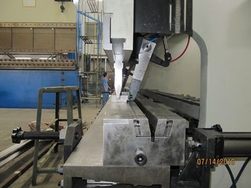 Hydraulische Druckbremsen Werkzeuge Stäuberei / Schimmelform