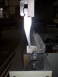 Hydraulische Druckbremsen Werkzeuge Stäuberei / Schimmelform